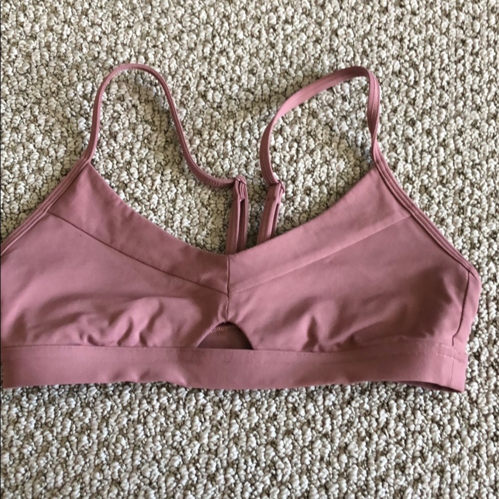 Lululemon sports bra-size 4